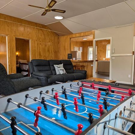 Burkes Pass Country Motels Exterior photo